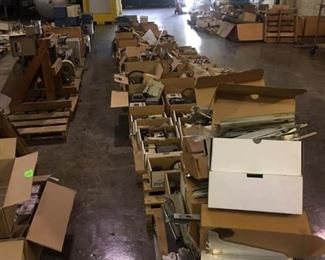 Pumps with Motors. Vats. Steel drums. Tools. Stainless steel Teflon gear pumps.