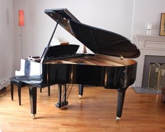 Yamaha GH1 Baby Grand Piano