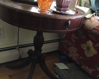 1950s Duncan Phyfe drum table