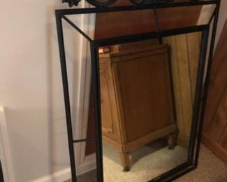 Mirror that goes with glass table no side mirrors only ~36 x 24