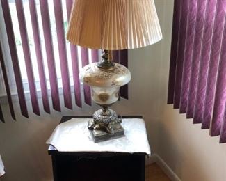 Side table with 40s lamp