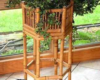 BAMBOO PLANTER STAND