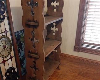 ANTIQUE WOODEN BOOKSHELF - PEGGED CONSTRUCTION