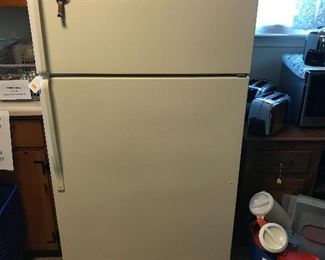 Almond color Whirlpool Refrigerator!