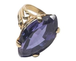 28. Womens Yellow Gold Ring wPurple Stone