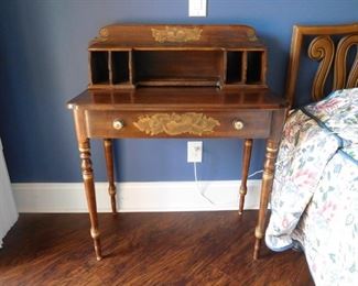 Ladies Desk
