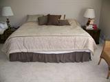 King Size Bed, no headboard