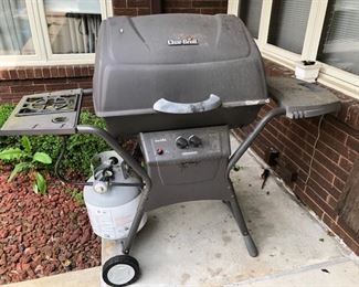 Gas grill - priced to sell!
