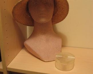hat display