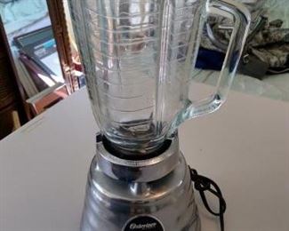 Osterizer Classic Blender w/glass pitcher https://ctbids.com/#!/description/share/167477