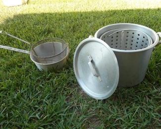 Turkey Fryer/Boil Pot & Fryer pot for outside burner use https://ctbids.com/#!/description/share/167547