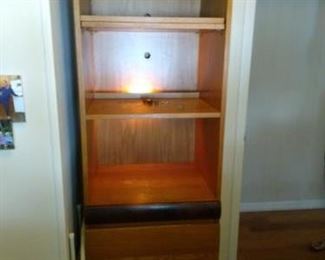 lighted Bookcase/desk/cabinet https://ctbids.com/#!/description/share/167590