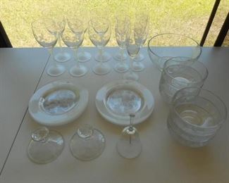 Lot of 27 pieces Avon lead crystal Hummingbird glassware https://ctbids.com/#!/description/share/167779