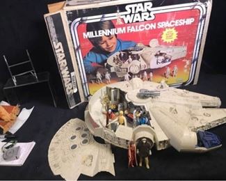 J014Kenner Star Wars Millennium Falcon  More