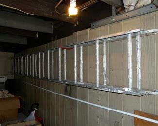 Aluminum Extension Ladder