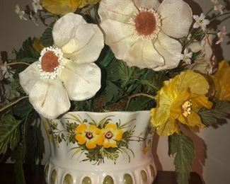 Made in Italy footed flower vase
