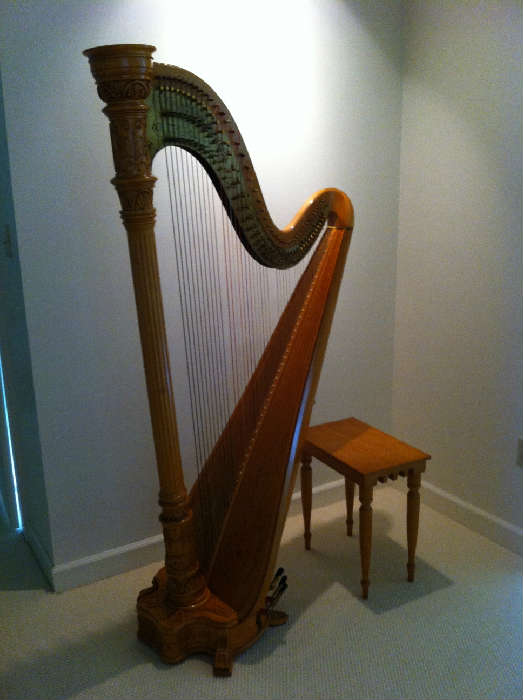 Lyon and Healy Harp