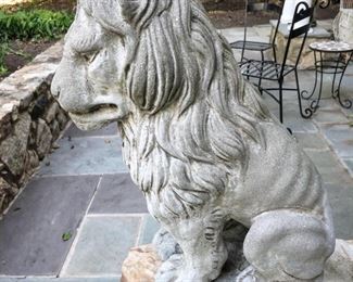 Concrete lion statue (Leo)