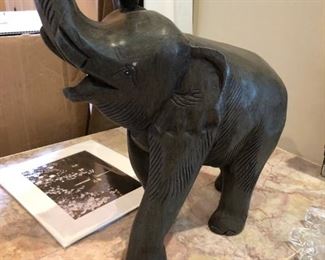 Elephant 