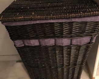 Wicker laundry hamper