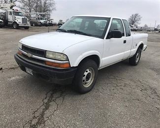 2003 Chevrolet S10 4x4 Extended-Cab Pickup Truck, 6-cyl Auto, A/C BLOWS COLD