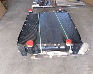 381-1717 CAT C15,C18 RADIATOR FOR CAT Industrial Engine's SER #LDN1 & UP 2014