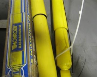 LOT OF 2 MONROE GAS MAGNUM SHOCKS 65451 and 66833
