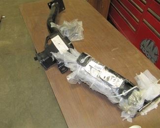 Monroe Trailer Hitch Vehicle Mount GM 1999 - 2011 Chevrolet Silverado and GMC Sierra