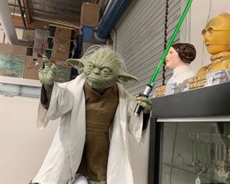 Star Wars Prop "Yoda" Replica 3,799 of 10,000   