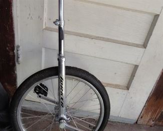 UNICYCLE TORNER