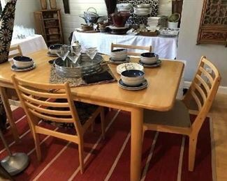 MID CENTURY ITALIAN STYLE DINING TABLE & FOUR CHAIRS. STONEWARE BY "HEATH" OF SAUSALITO.