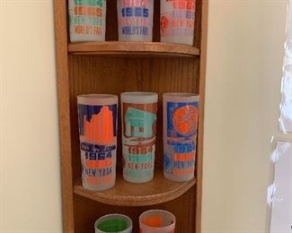 Set of 8 New York World's fair souvenir glasses. mint   Rare to find all 8!