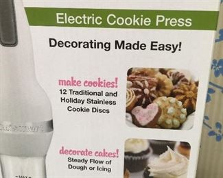 In box cookie press