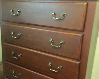 Tall chest with 5 drawers