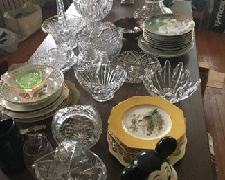 CUT CRYSTAL AND ANTIQUE GLASSWARE, WEDGWOOD DINNERWARE