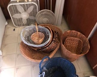 Electric fans and baskets 