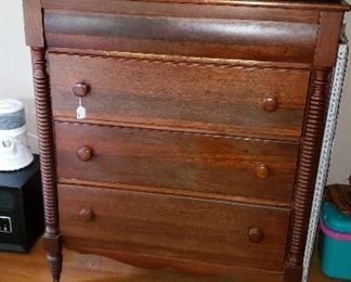 gents chest