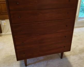 Mid century chest of drawers