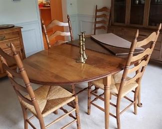 Traditional table and 8 chairs