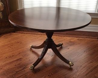 Great mahogany center hall table