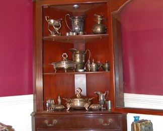 Beautiful silver plated pieces!