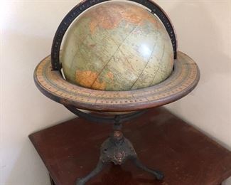 c. 1920 Rand McNally 12 in Full Mount Terrestrial Globe w/ Horizon & Tripod claw & ball feet. Dusty but incredible and hard to find.