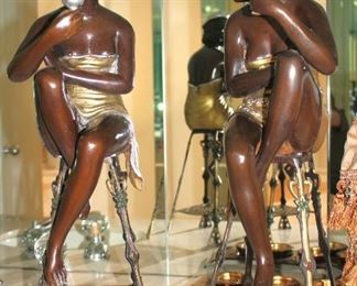 Decorative Figurines