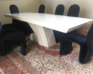 Modern Dining Room Table & Chairs