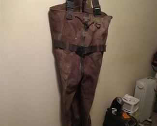 Great pair of hip waders! Only used a few times.
