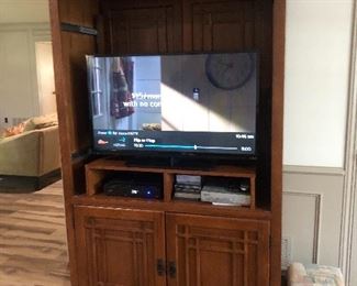 Vizio Flat Screen 38inch 