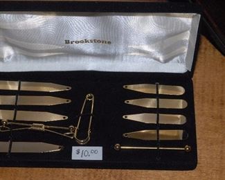 Brookstone brass collar stays