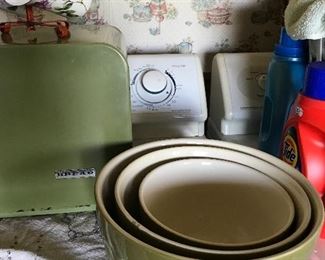 Vintage Olive green nesting bowls 