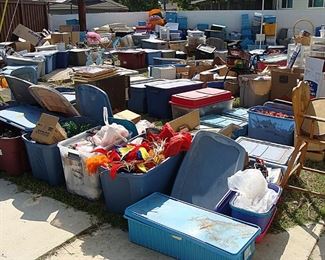 And even more decorations to discover.....