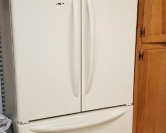 Nice 3 drawer refrigerator 